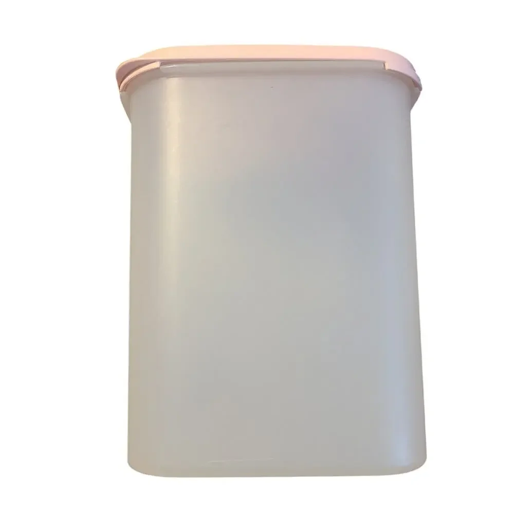 Tupperware pink lid 9